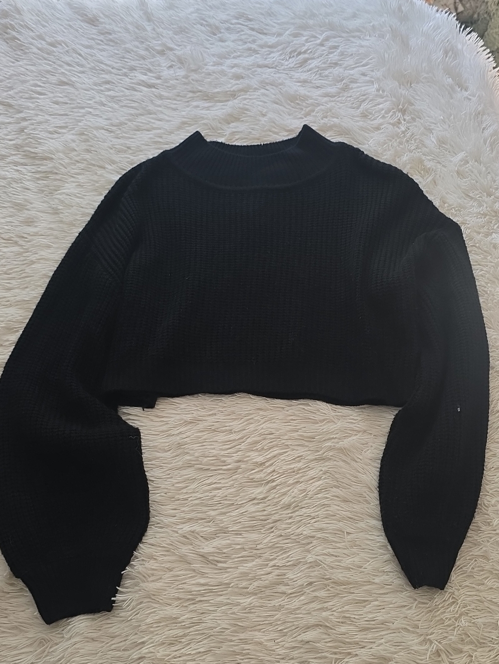 SHEIN Black Cropped Ribbed Knit Sweater with Balloon Sleeves